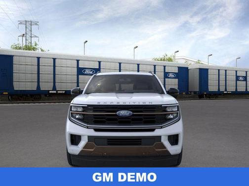 Space Silver Metallic 2026 Ford Expedition King Ranch