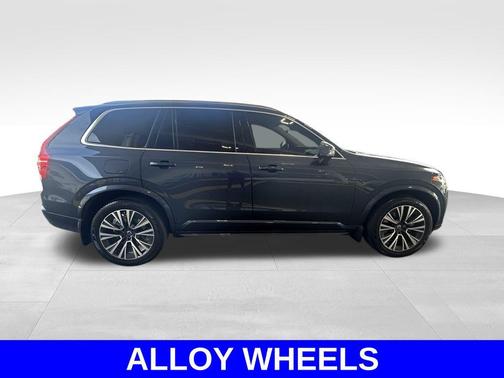 2021 Volvo XC90 T6 Momentum