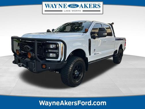 Oxford White 2025 Ford F-250 Lariat