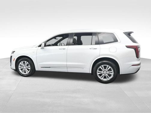 2024 Cadillac XT6 Luxury FWD