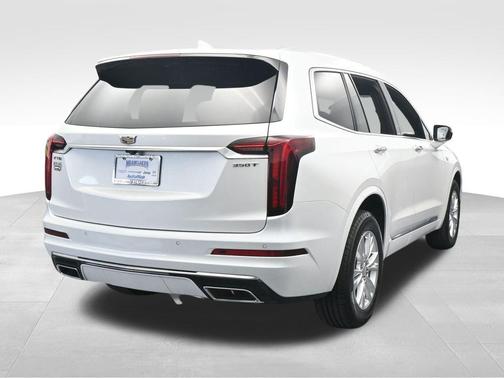 2024 Cadillac XT6 Luxury FWD