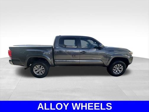 2016 Toyota Tacoma SR5