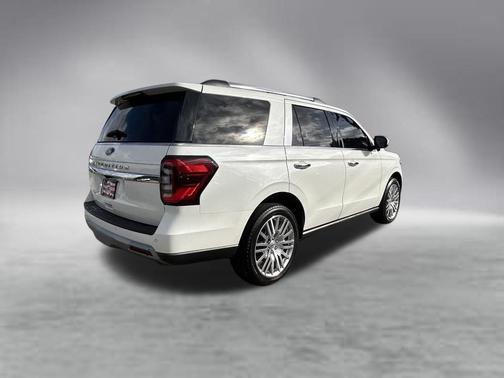 Star White Metallic Tri-Coat 2024 Ford Expedition Limited
