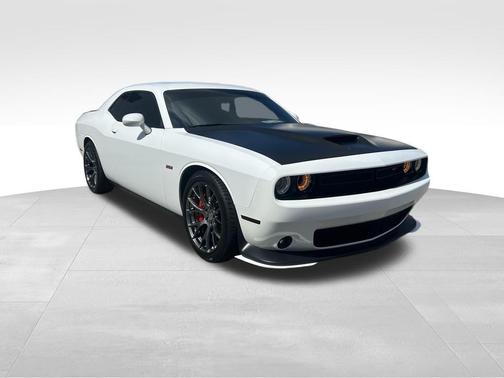2015 Dodge Challenger SRT 392