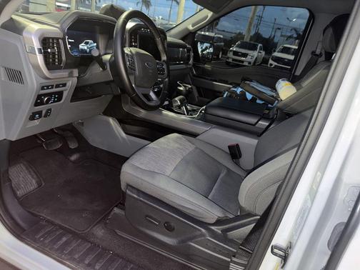 Avalanche 2023 Ford F-150 Lightning XLT
