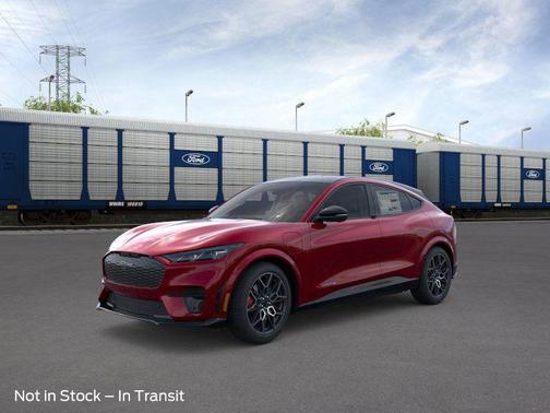 Molten Magenta Metallic Tinted Clearcoat 2025 Ford Mustang Mach-E GT SUV