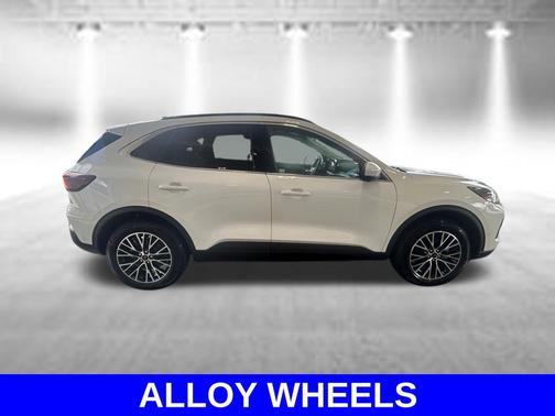 Star White Metallic Tri-Coat 2024 Ford Escape PHEV SE