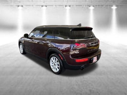 Burgundy Metallic 2017 MINI Clubman Cooper