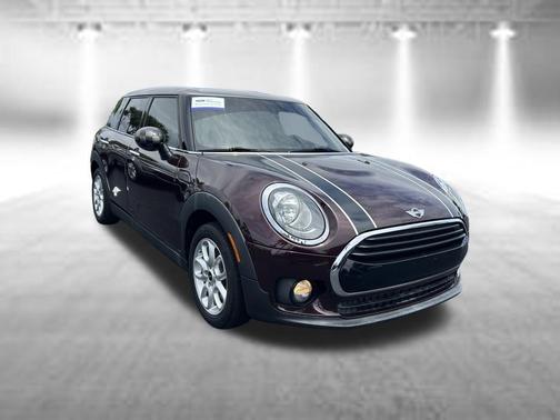 Burgundy Metallic 2017 MINI Clubman Cooper