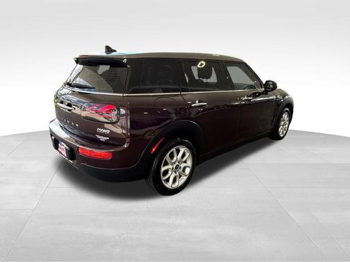 Burgundy Metallic 2017 MINI Clubman Cooper