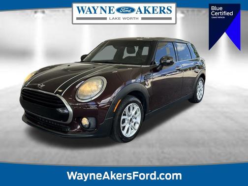 Burgundy Metallic 2017 MINI Clubman Cooper