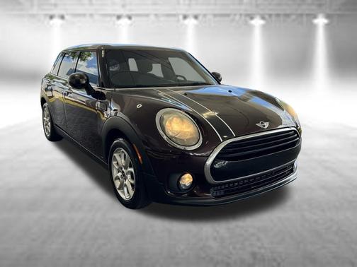 Burgundy Metallic 2017 MINI Clubman Cooper