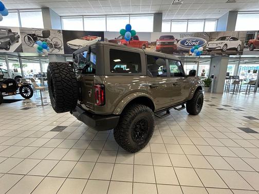 Marsh Gray 2026 Ford Bronco Outer Banks