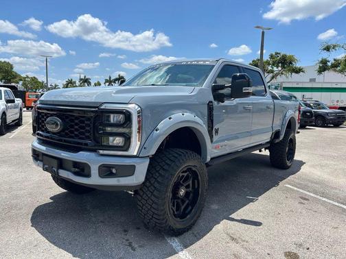 Glacier Gray Metallic Tri-Coat 2026 Ford F-250 Lariat Truck