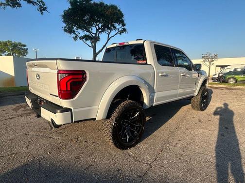 Avalanche 2026 Ford F-150 Lariat