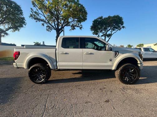 Avalanche 2026 Ford F-150 Lariat