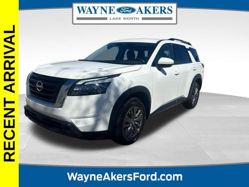 2025 Nissan Pathfinder SV FWD