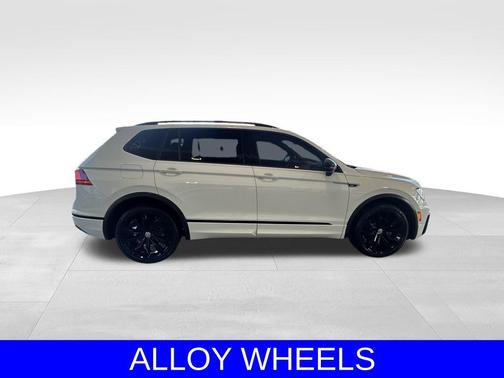 2021 Volkswagen Tiguan 2.0T SE R-Line Black