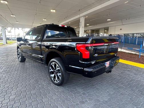 2023 Ford F-150 Lightning Platinum