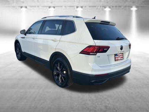 Pure White 2024 Volkswagen Tiguan 2.0T SE