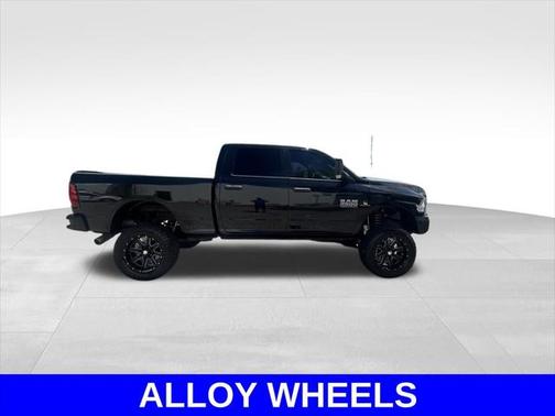 2018 RAM 2500 Tradesman Crew Cab 4x4 6'4' Box