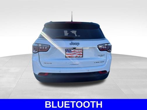 Bright White Clearcoat 2024 Jeep Compass Limited