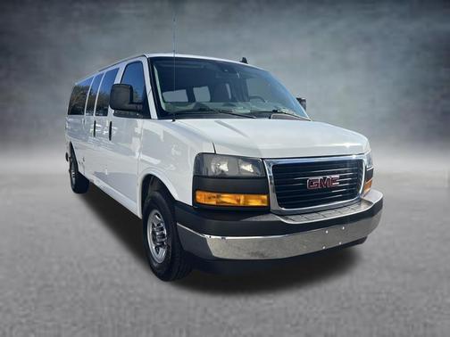 Summit White 2020 GMC Savana 3500 RWD 3500 Extended Wheelbase LT