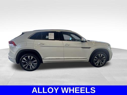 2022 Volkswagen Atlas Cross Sport 3.6L V6 SEL Premium R-Line