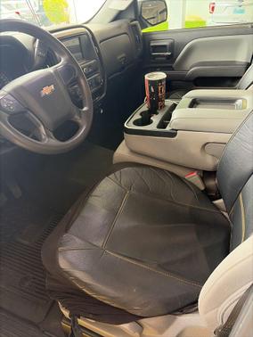 Summit White 2019 Chevrolet Silverado 1500 Custom