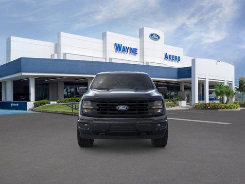 Agate Black Metallic 2026 Ford F-150 XLT