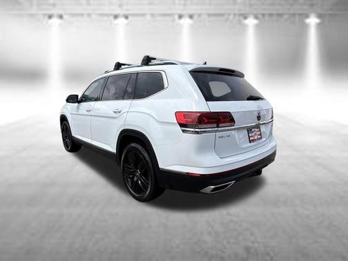 White 2021 Volkswagen Atlas 3.6L SEL Premium