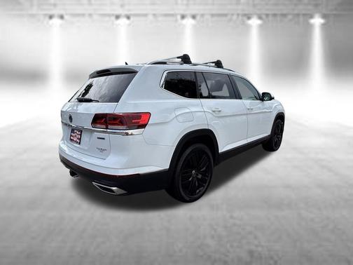 White 2021 Volkswagen Atlas 3.6L SEL Premium