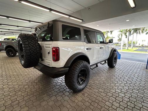 Oxford White 2026 Ford Bronco Big Bend