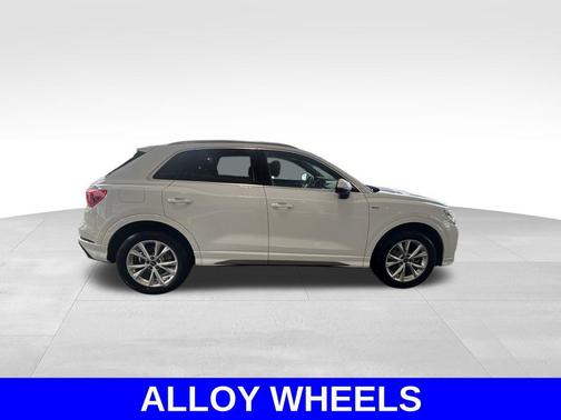 2023 Audi Q3 Premium 45 TFSI S line quattro Tiptronic