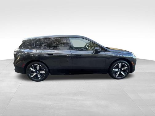 2022 BMW iX xDrive50