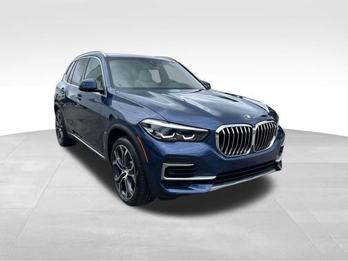 Phytonic Blue Metallic 2023 BMW X5 xDrive40i