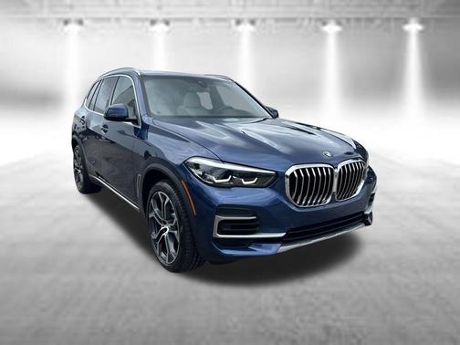 Phytonic Blue Metallic 2023 BMW X5 xDrive40i