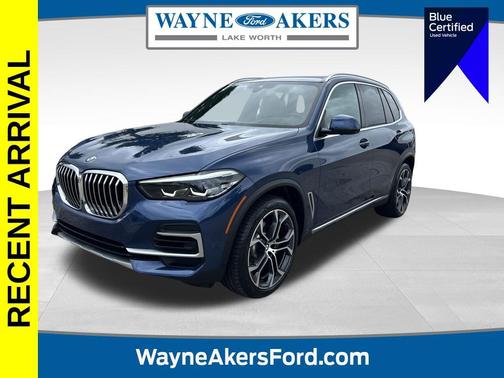 Phytonic Blue Metallic 2023 BMW X5 xDrive40i