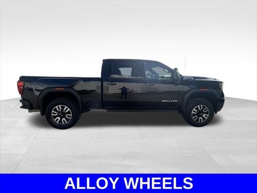 2022 GMC Sierra 2500 AT4