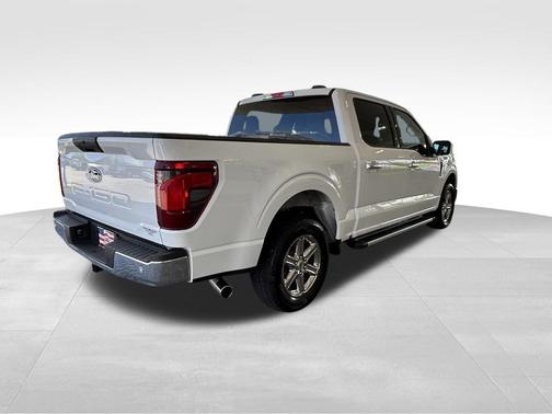 Oxford White 2025 Ford F-150 XLT