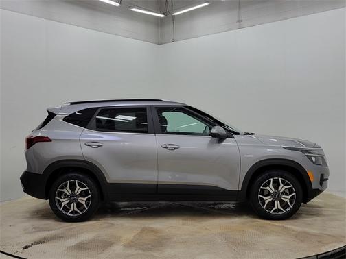 2022 Kia Seltos EX