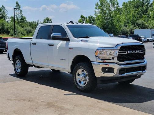 2022 RAM 2500 Big Horn Crew Cab 4x4 6'4' Box