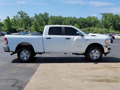 2022 RAM 2500 Big Horn Crew Cab 4x4 6'4' Box