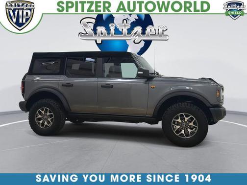 Carbonized Gray Metallic 2025 Ford Bronco Badlands
