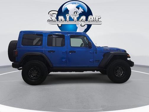 2022 Jeep Wrangler Unlimited High Tide 4x4