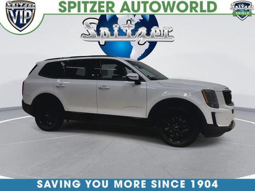 Glacial White Pearl 2022 Kia Telluride SX