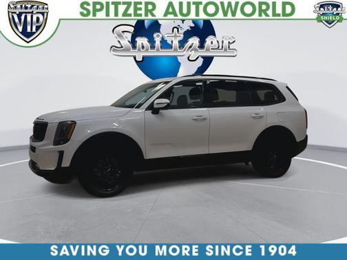 Glacial White Pearl 2022 Kia Telluride SX