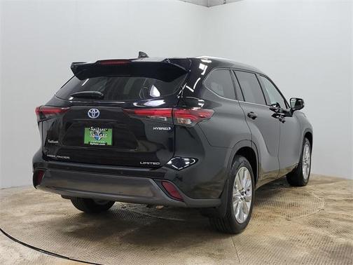 2024 Toyota Highlander Hybrid Limited
