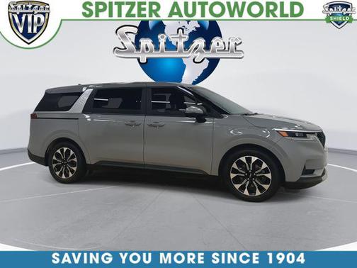 Ceramic Silver 2024 Kia Carnival EX