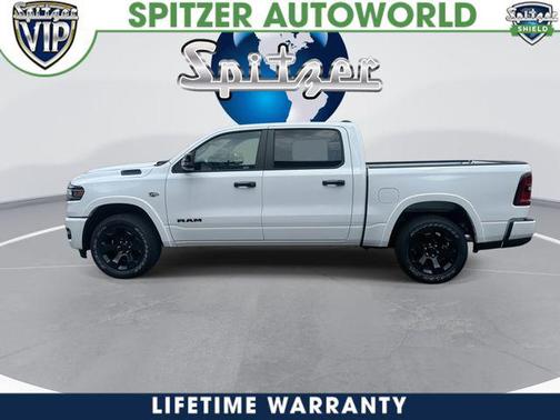 Bright White Clearcoat 2026 RAM 1500 Big Horn/Lone Star